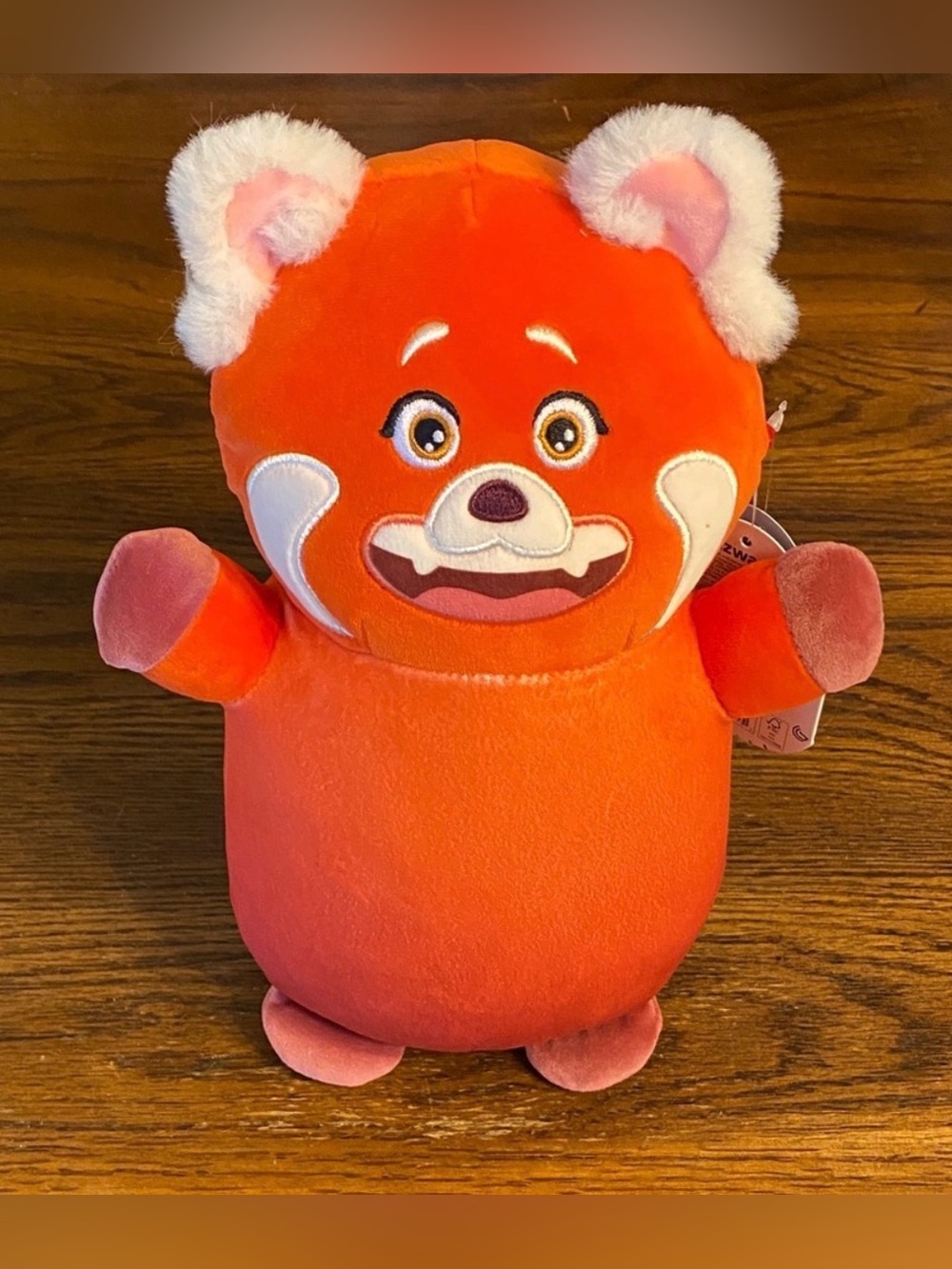 Squishmallows HugMees Pixar Red Panda Mei 9”